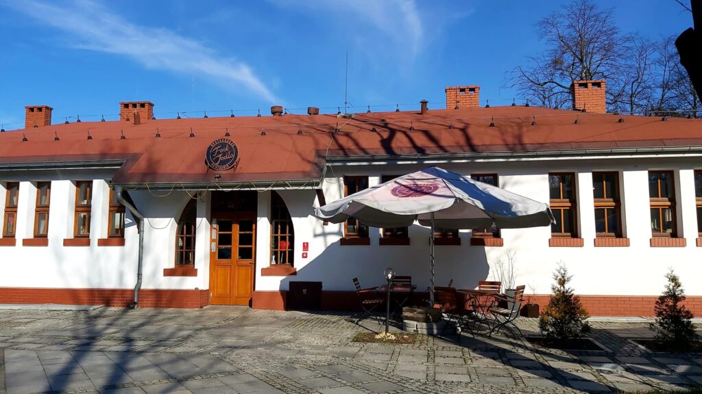 KATOWICE- Giszowiec - dawny magiel, łaźnia i dom noclegowy (schlafhaus), obecnie restauracja